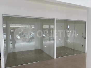 business em Avenida Floriano Peixoto, Centro - Uberlândia - MG