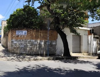 commercial_building em Rua Engenho de Dentro, Alto Caiçaras - Belo Horizonte - MG
