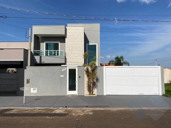 house em Avenida Cecilia Lourenção, Residencial Ouro Verde - Botucatu - SP