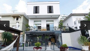 house em Rua Doutor José Maria Whitaker, Vila Sofia - São Paulo - SP