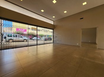 business em Rua General Galvão, Centro - Jaú - SP