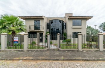 house em Rua Joaquim Ribas de Andrade, Cambuí - Campo Largo - PR