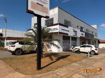 commercial_property em Avenida Vieira Santos, Jardim Itaipu - Goiânia - GO