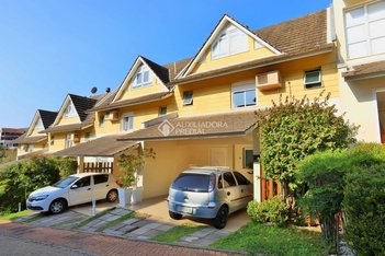 house em Avenida Engenheiro Ludolfo Boehl, Teresópolis - Porto Alegre - RS