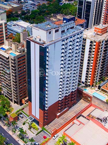 predio-moderno-com-vista-para-a-cidade
