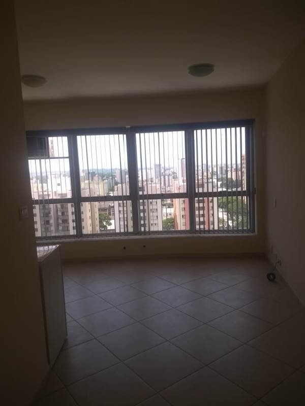 SALA COMERCIAL DE 32M� NO EDIF�CIO SAINT JAMES