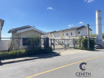 house em Estrada Normândia, Jardim Pioneiro - Cotia - SP