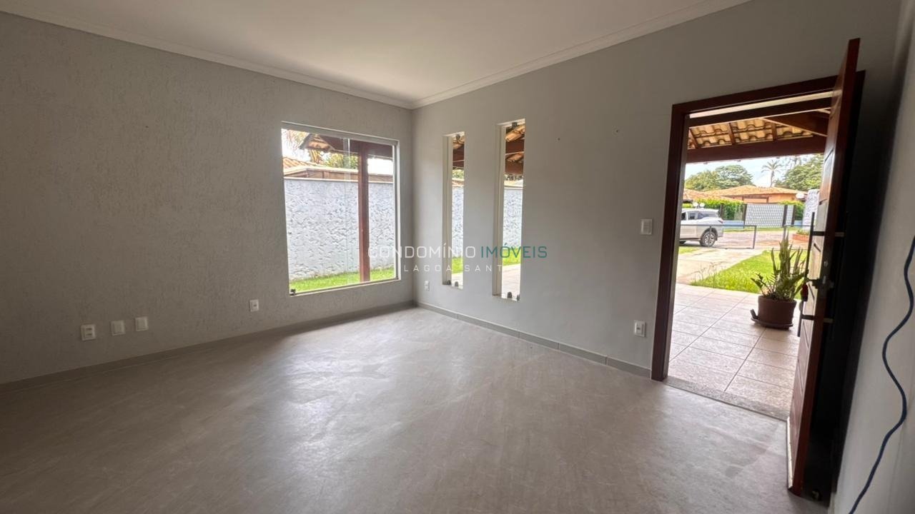 WhatsApp Image 2025-12-02 at 15.25