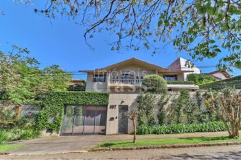 house em Rua Felipe Becker, Três Figueiras - Porto Alegre - RS
