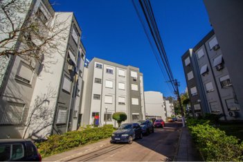 apartment em Rua Tenente Ary Tarrago, Jardim Itu - Porto Alegre - RS