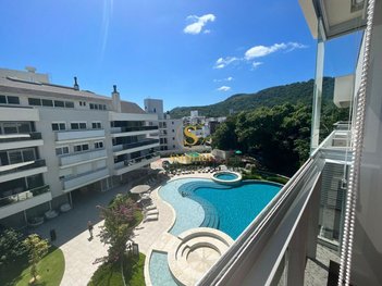 apartment em Piraunas, Jurerê Internacional - Florianópolis - SC