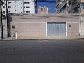 house em Rua Doutor José Lourenço, Joaquim Távora - Fortaleza - CE