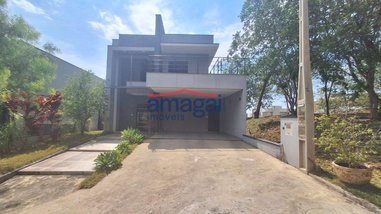 house em Rua Hélio Cambusano, Condomínio Residencial Fogaça - Jacareí - SP