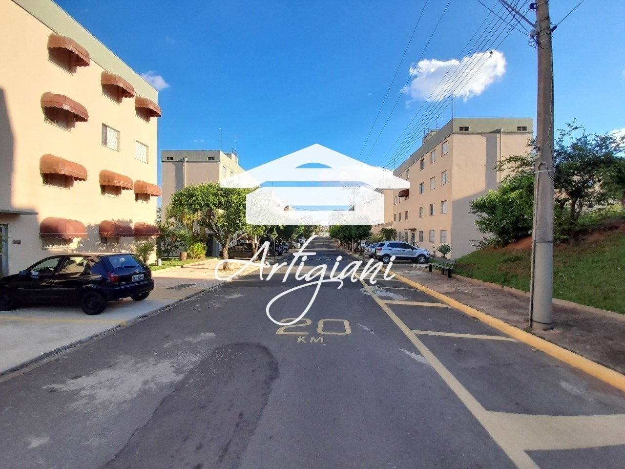 i8u837hT2DDR71xFW8_26587617add8ad3cd5