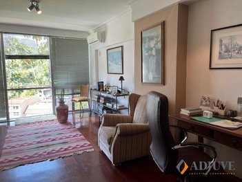 office em Rua Doutor Nelson de Sá Earp, Centro - Petrópolis - RJ