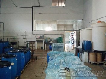 industrial em Rua Vinte e Oito de Setembro, Canhema - Diadema - SP