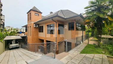 house em Rua Cirilo Ruzzarin, Petrópolis - Caxias do Sul - RS