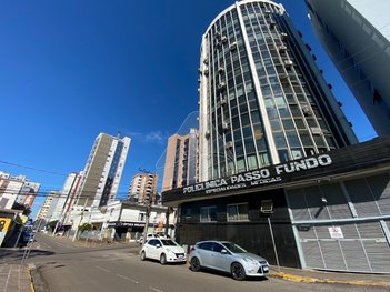 office em Uruguai, Centro - Passo Fundo - RS