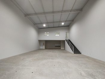 industrial em Avenida Orlândia, Loteamento São Francisco - Piracicaba - SP