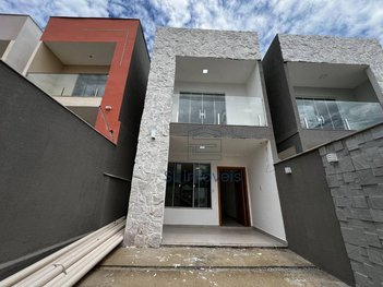house em Avenida Nilo Peçanha, Lagoa - Macaé - RJ