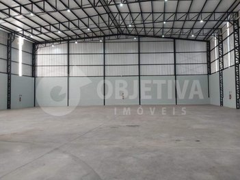 industrial em Rua Ciro Alves de Oliveira, Minas Gerais - Uberlândia - MG
