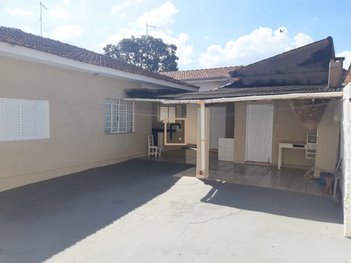house em Rua Goiás, Vila Lambari - Mococa - SP