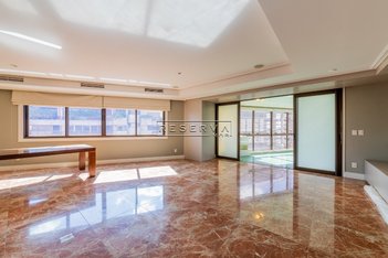 apartment em Rua Engenheiro Teixeira Soares, Boa Vista - Porto Alegre - RS