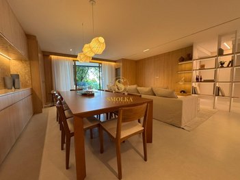 apartment em Rodovia Tertuliano Brito Xavier, Jurerê - Florianópolis - SC