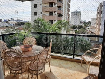 apartment em Rua Carmo Gifoni, Martins - Uberlândia - MG