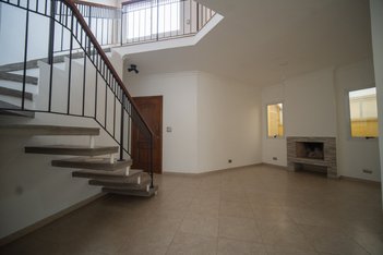 house em Estrada Fernando Nobre, Parque Rincão - Cotia - SP