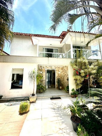 house em Rua Zenaide Vilela, Jardim Brasília - Resende - RJ