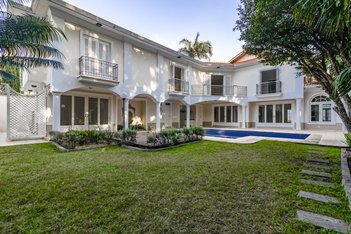 house em Rua Venezuela, Jardim América - São Paulo - SP