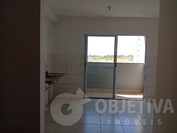 apartment em Avenida Vereador Carlito Cordeiro, Laranjeiras - Uberlândia - MG