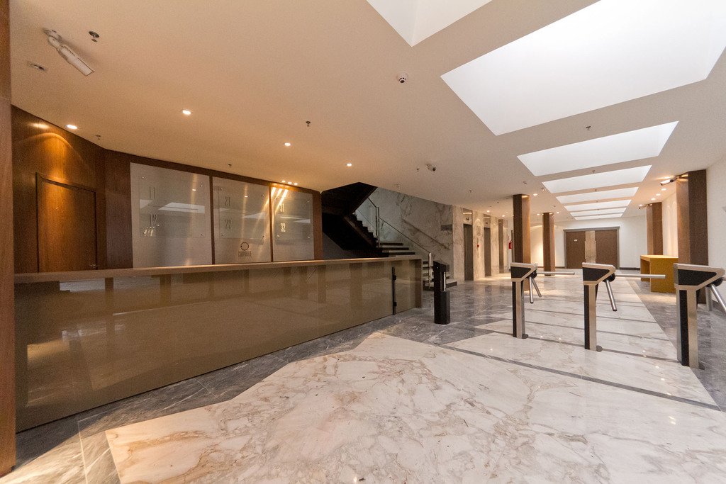 030_hall.jpg