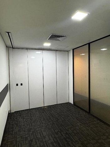 commercial_building em Rua Lourenço de Almeida, Vila Nova Conceição - São Paulo - SP