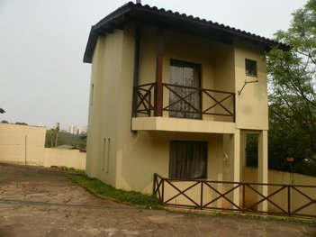 house em Avenida Vicente Monteggia, Cavalhada - Porto Alegre - RS