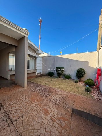 house em Avenida Torello Dinucci, Jardim das Flores - Araraquara - SP