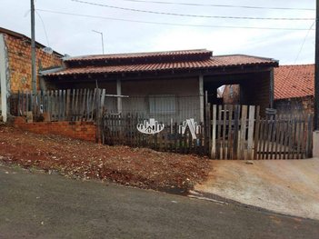 house em Rua Francisco Dias Grillo Neto, Conjunto Habitacional Santiago II - Londrina - PR