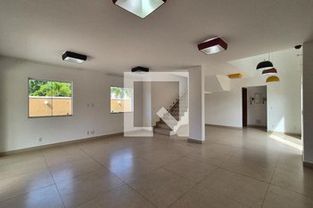 house em Estrada Vereador Alceu de Carvalho, Recreio dos Bandeirantes - Rio de Janeiro - RJ