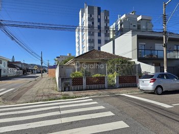 house em Rua Antônio Mattos Areas, Balneário - Florianópolis - SC