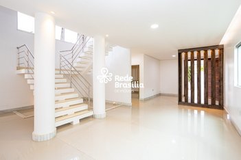 house em SMT Conjunto 16, Taguatinga Centro (Taguatinga) - Brasília - DF