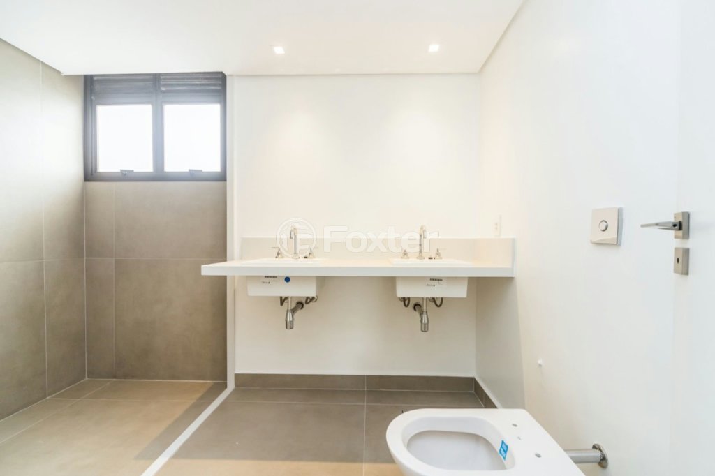 desktop_bathroom01.jpeg