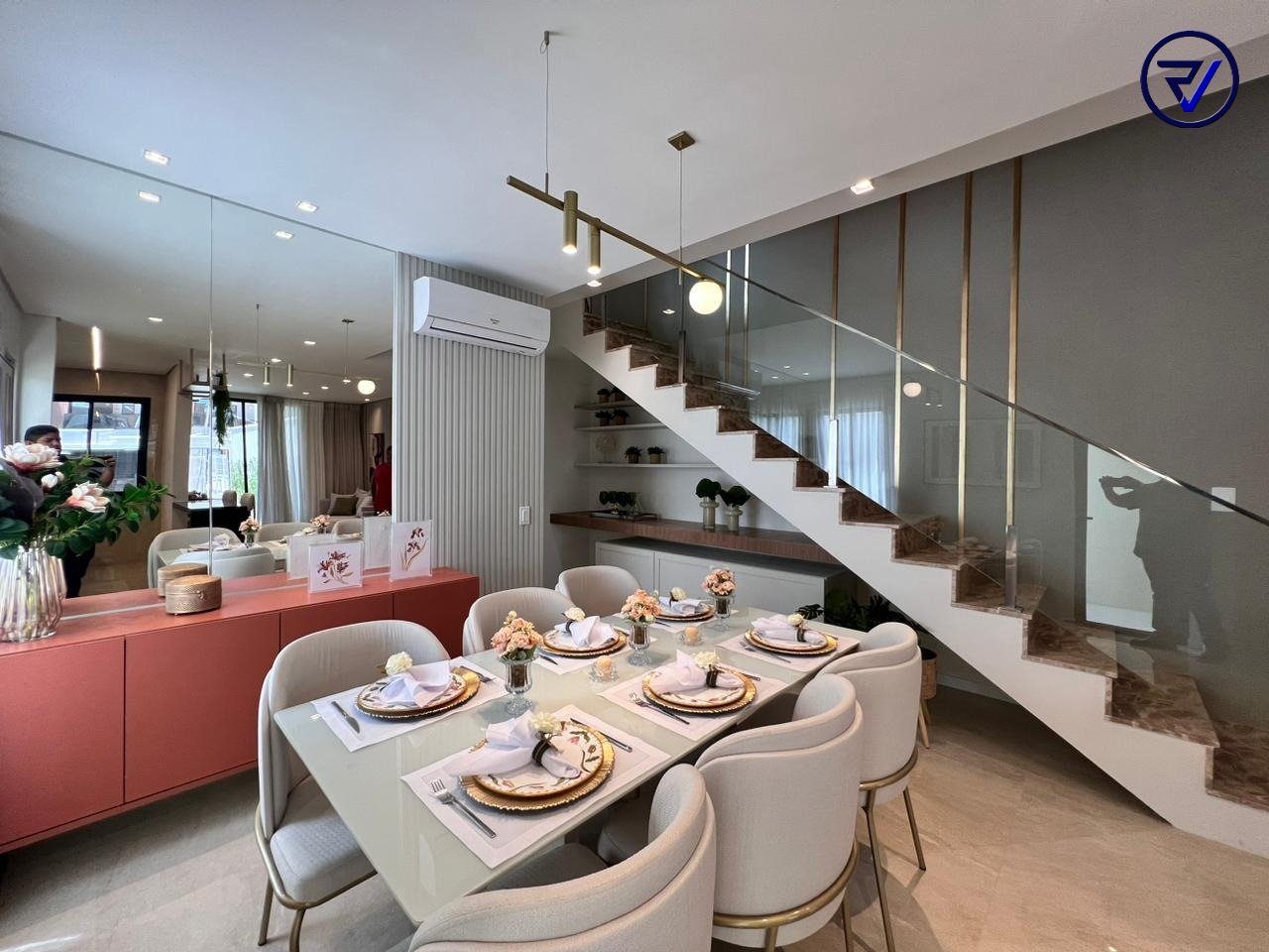 f3232f92-bad5-4173-b98f-c233092b57f3