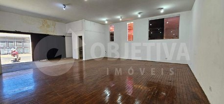 business em Rua Rivalino Pereira, Martins - Uberlândia - MG