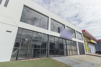 business em Avenida Sertório, Navegantes - Porto Alegre - RS