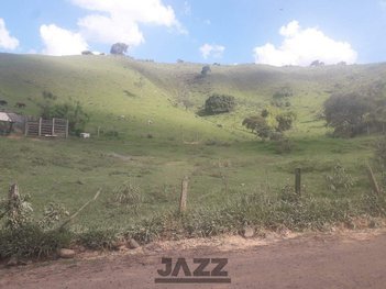 agricultural em Estrada Municipal Boa Vereda, Jardim das Aves - Amparo - SP