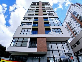 apartment em Rua Daisy Luci Berno, Portão - Curitiba - PR