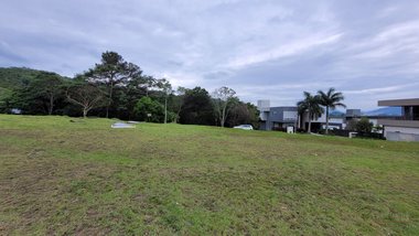 land_lot em Estrada Haroldo Soares Glavan, Cacupé - Florianópolis - SC