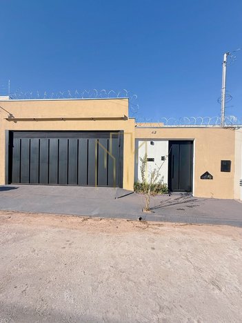 house em Rua Birmânia, Laranjeiras - Uberlândia - MG