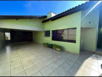 house em Avenida Zezinho Magalhães, Vila Nova Jaú - Jaú - SP